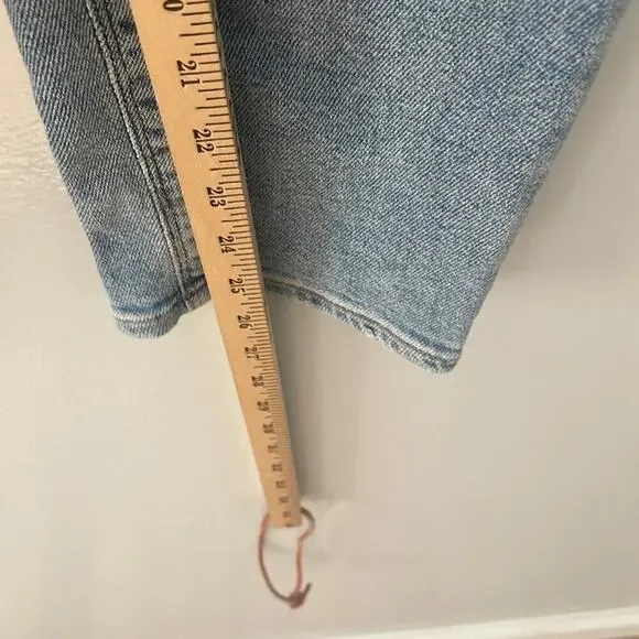 American Eagle Stretch Mom Jean Distressed Size 4 Regular - Picture 6 of 11